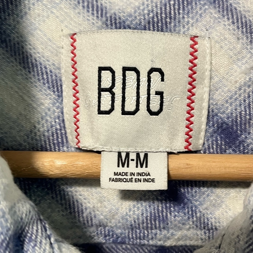 BDG Urban Outfitters Blue & White Plaid Flannel Button-Up Shirt - Medium - Picture 11 of 14